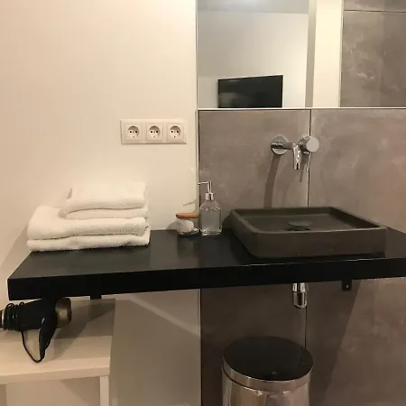 Alojamento de Acomodação e Pequeno-almoço Midtown Amesterdão