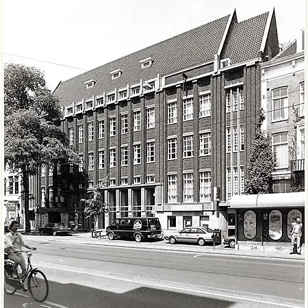 Bed & Breakfast Midtown 3*