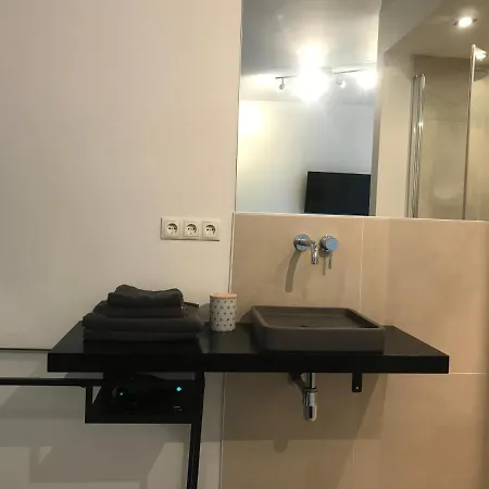 Midtown 3*